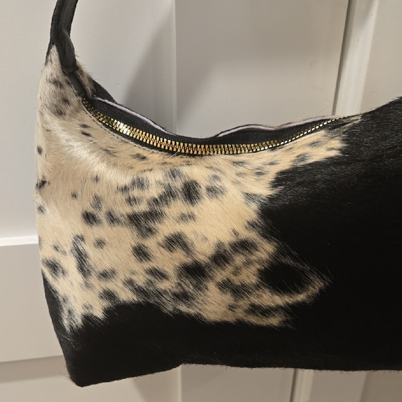 Cow Print Viral Shoulder Bag! - Picture 2 of 6